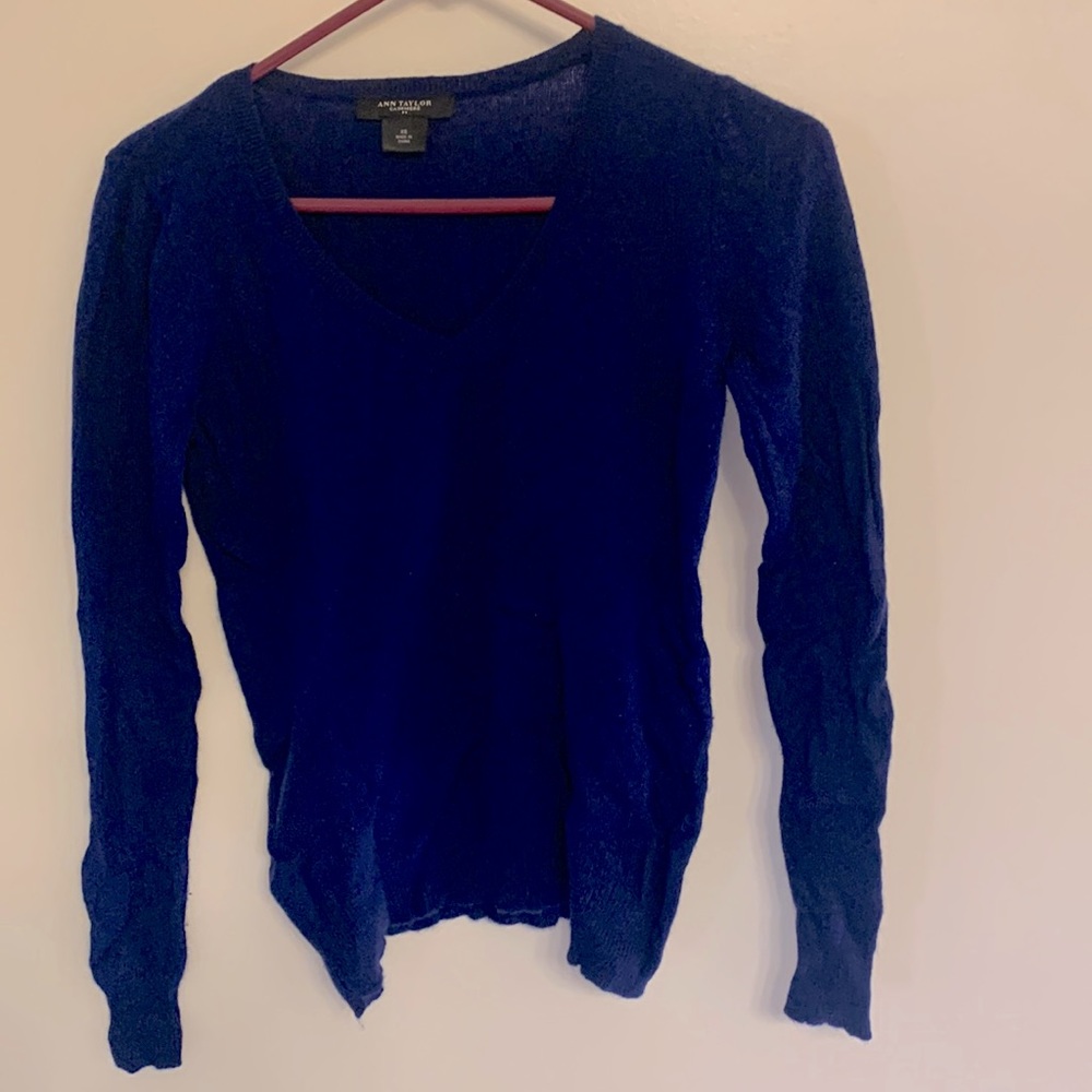 Cashmere sweater, size xs. Royal blue.